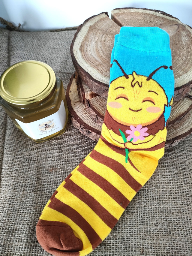 Happy bee socks