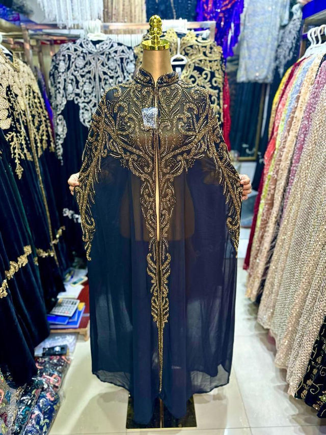 Cape chiffon perlé doré plein T.U