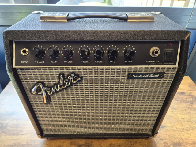 Fender Sidekick 15 reverb 