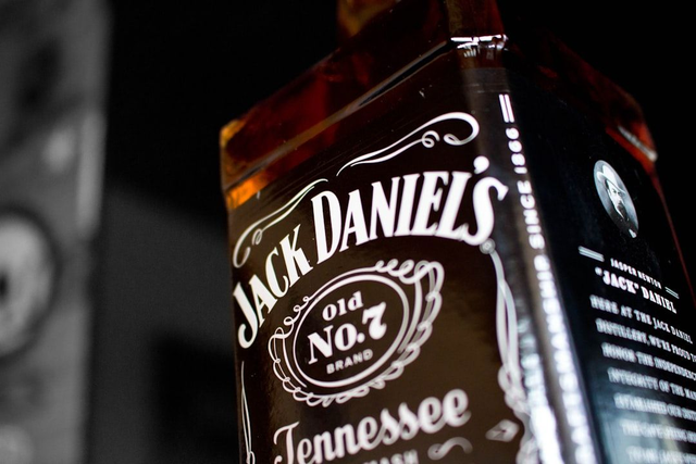 Jack Daniels inkl. 4 Softdrinks 
