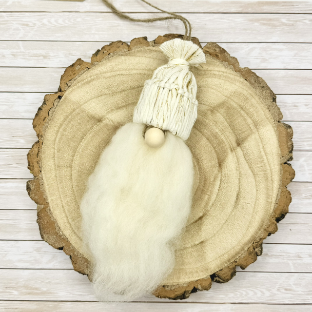 Macrame - Off-white &amp; Gold Sparkle Gonks