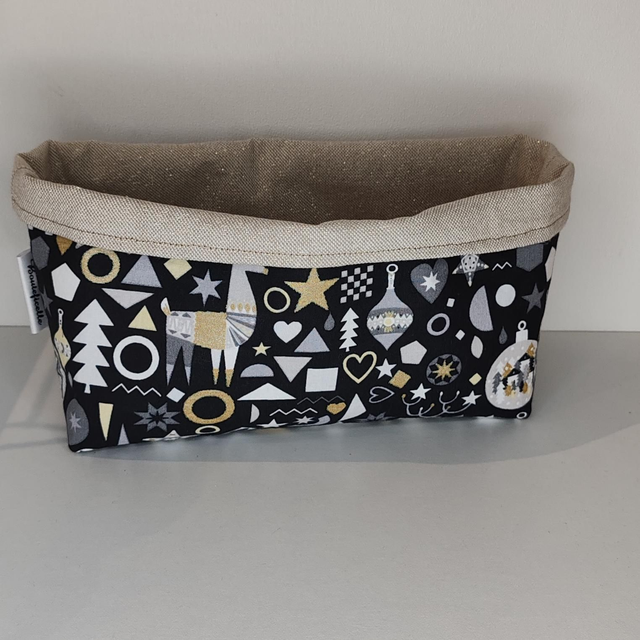 Banette à pain noir