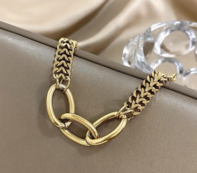 Beautiful Anti-tarnishing 18K Yellow Gold Plated Bracelet.