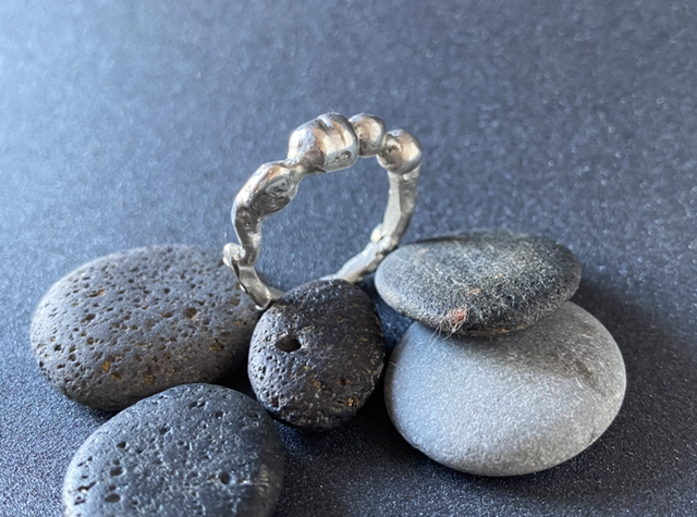 Bague Galets bruts et Gouttes en argent recyclé