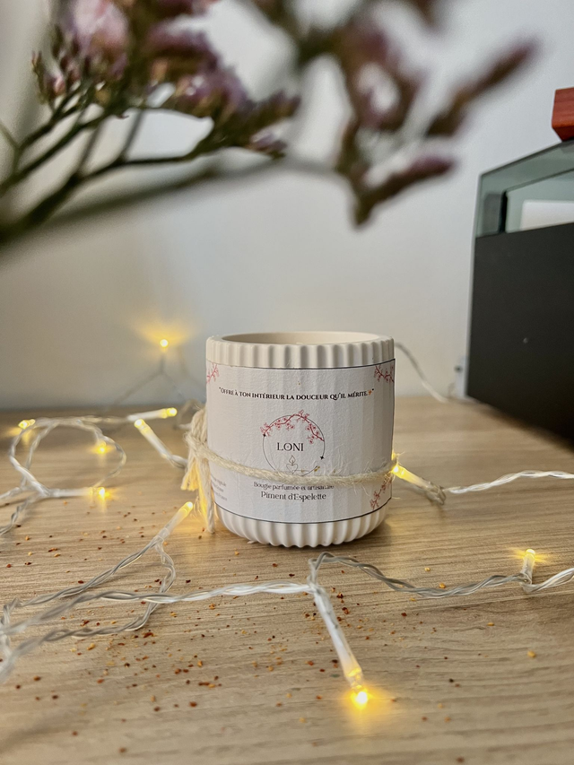 🌶️ BOUGIE PARFUMÉE LONI – PIMENT D’ESPELETTE