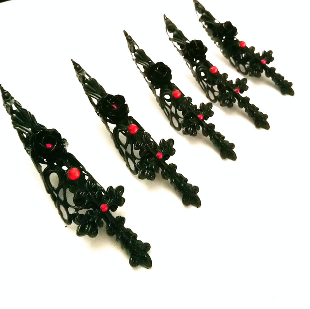 Gothic rose nail claws