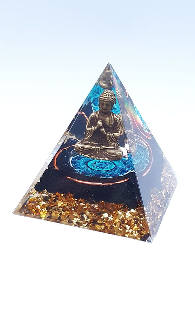 Handgefertigte Orgonit-Pyramide 5x5cm groß