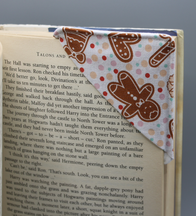 White Polka dot gingerbread book corner