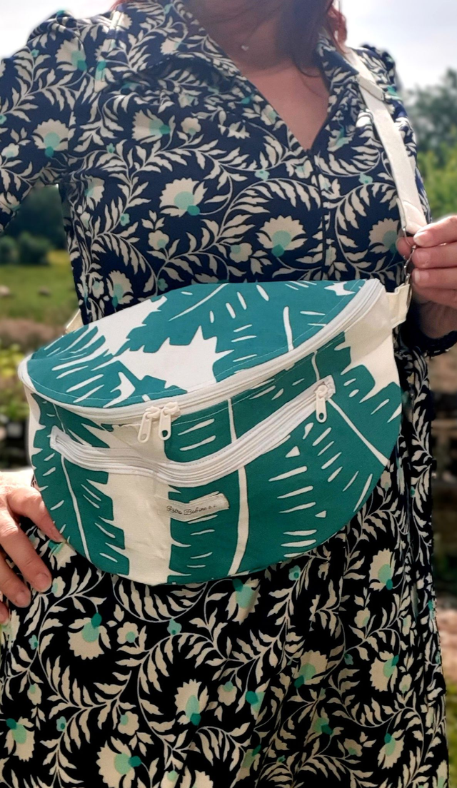Luella - Le sac banane feuilles tropicale