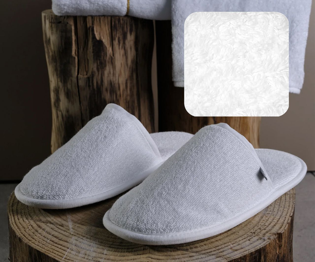 Abyss Habidecor Amigo slipper color 100 ( white )