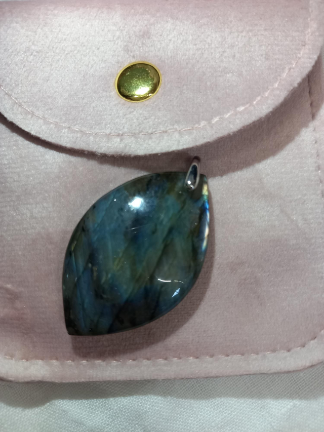 Labradorite 