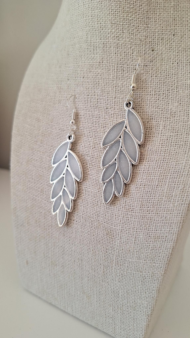 Boucles oreilles laurier blanc