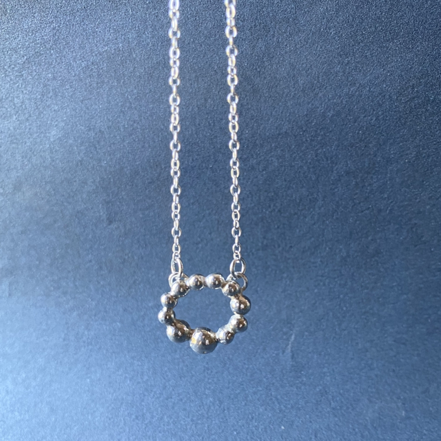 Tour de cou cercle de goutte de pluie