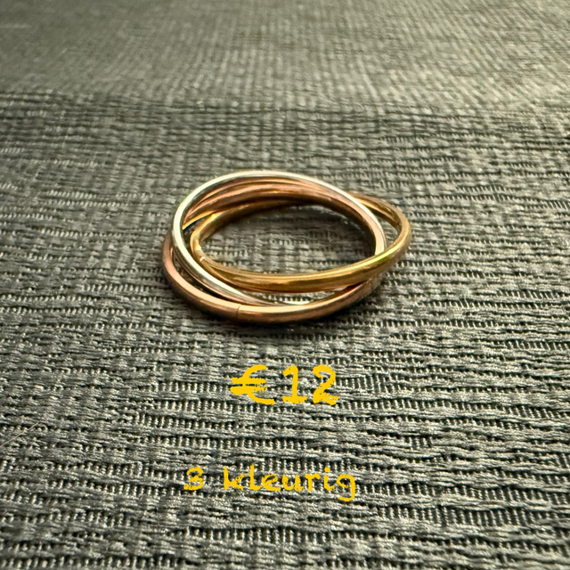 Ring 3 kleurig