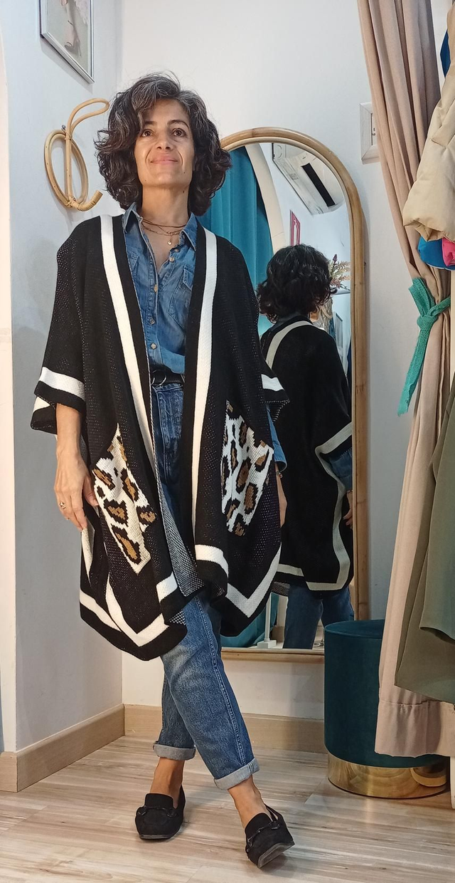 Maxi chaqueta capa