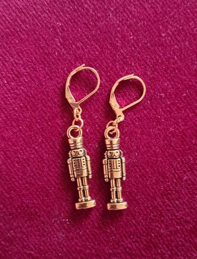New Gold Christmas Nutcracker Toy Soldier Earrings Lever Backs