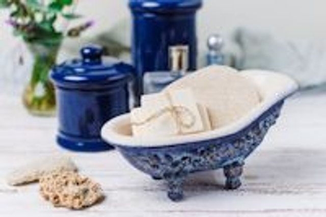 Badkamer : zeepjes, bad- of douchegel, shampoo en tandpasta, prijs pp