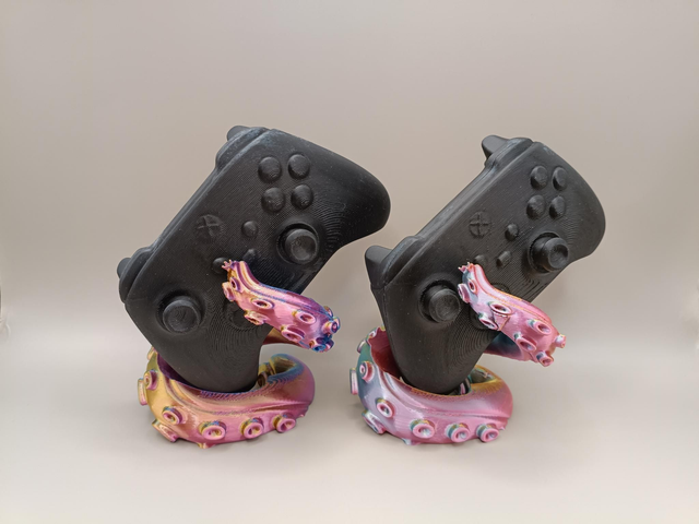 Tentacle Xbox controller stand 