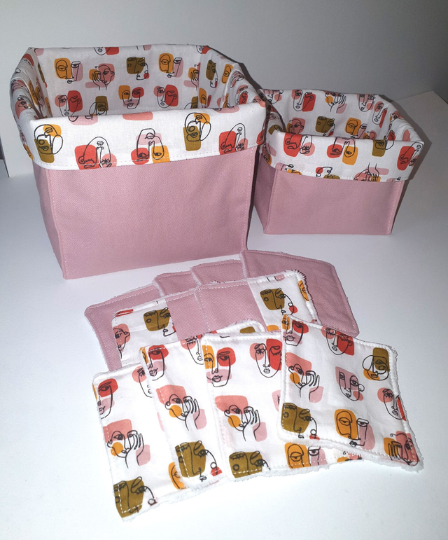 Panière à couches ou produits d'hygiène + panière à lingettes + 10 lingettes vieux rose motifs Picasso