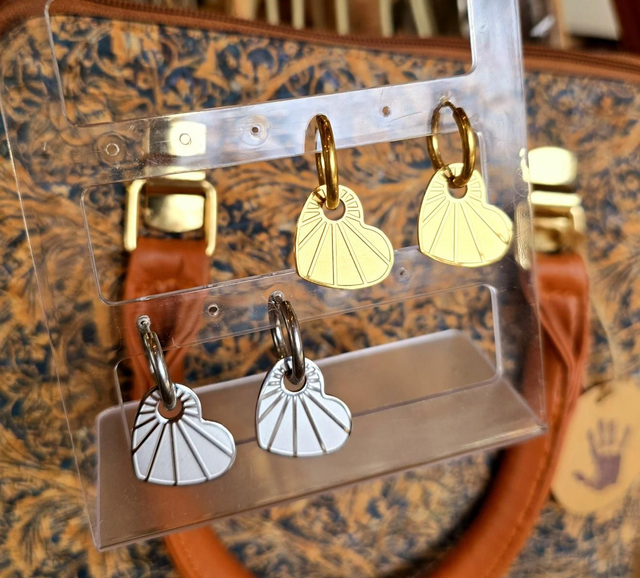 Dormeuses "Tara" en acier inoxydable doré ou argenté (à choix)