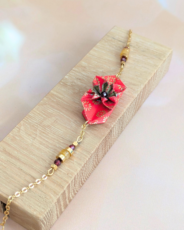 Bracelet origami Nymphéa Rouge grenat - Léger et élégant -