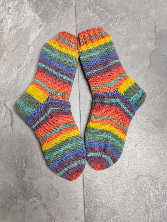 Handgestrickte Socken Größe 24/25