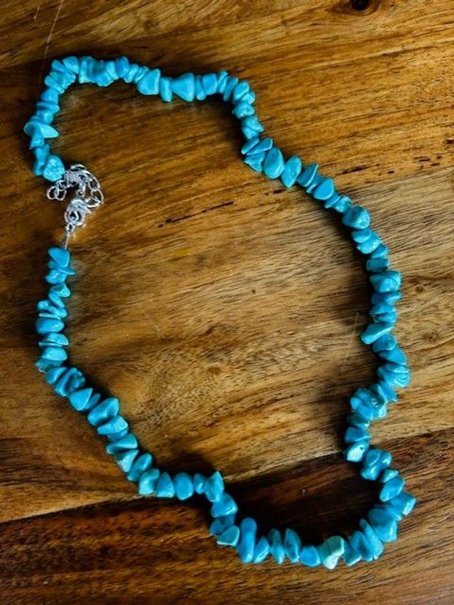 Turquoise Crystal Chip Necklace – Chakra Jewellery for Calm, Protection & Soulful Expression