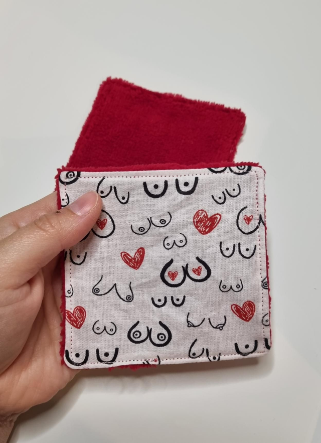 Lingette seins rouge