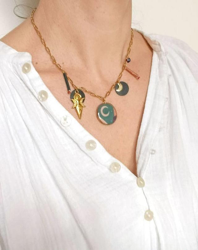 Collier à Breloques Upcyclé Carte de Tarot, Chambre à Air & Aluminium Recyclés - Lunaire