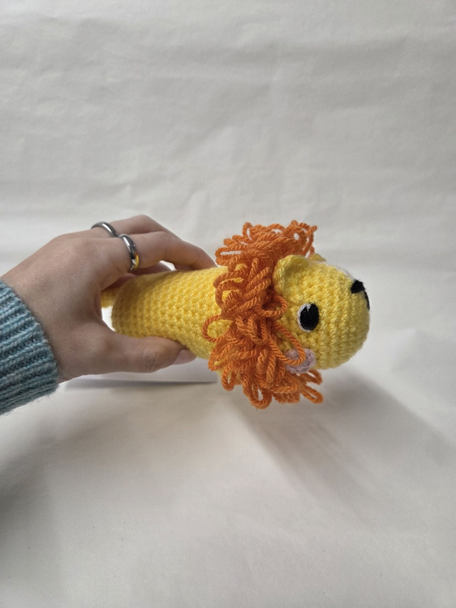 Standing Lion - KL-058