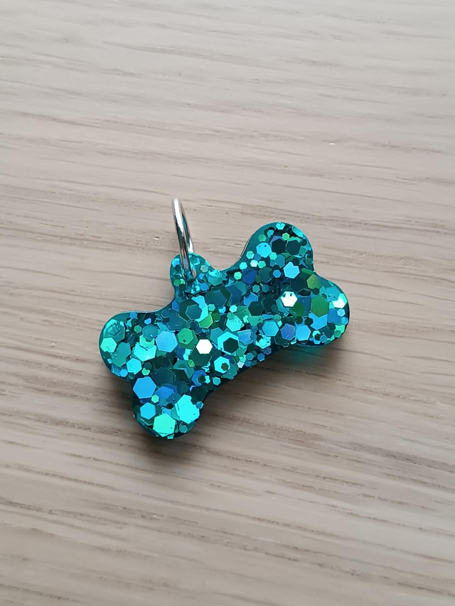 Chapa S - Nombre en Vinilo Negro