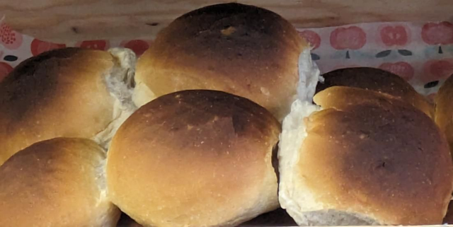 Gaytons Bread Crusty Cobs (the Leicester thing) local delivery only