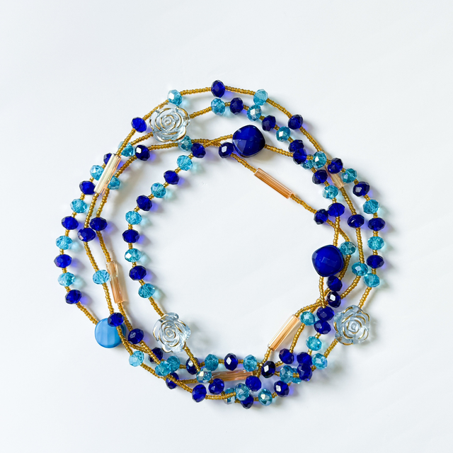Chaine de taille bleue