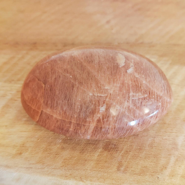 Galet pierre de lune brune AA