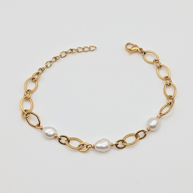 Bracelet maille et perles blanches