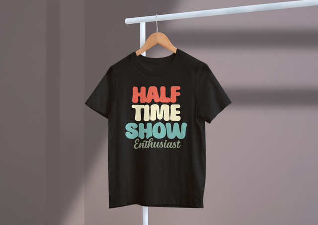 Halftime Show Enthusiast Super Bowl Fun Football Entertainment. Halbzeitshow-Enthusiast, Super-Bowl-Spaß, Fußballunterhaltung