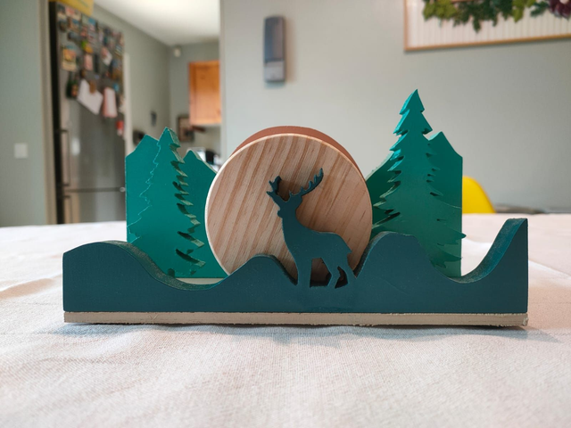 Porte dessous de verre montagne et cerf