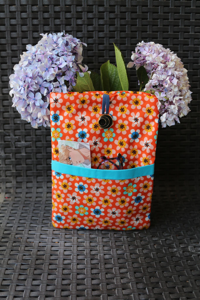 Pochette protege Livre de Poche manga liseuse– Motif Fleuri Rétro Hippie cadeau lecteur 