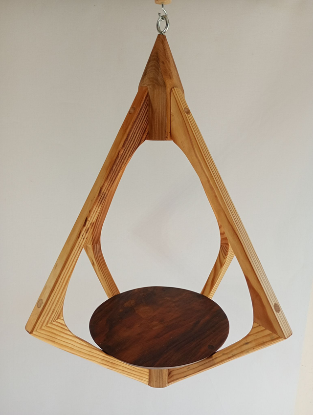 Suspension Bois 3 essences - H59cm x L45cm - plateau noyer / arceaux sapin / pièces assemblage hêtre S007