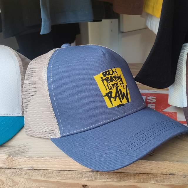 GORRA TRUCKER RAW