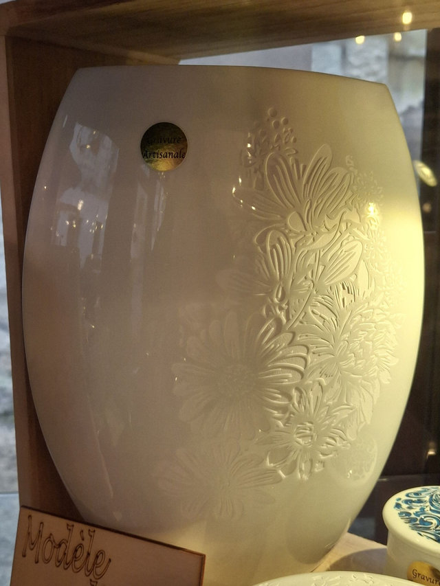 Vase Porcelaine Explosion de Fleurs