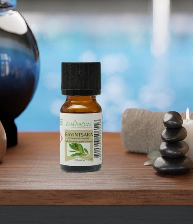 Huile Essentielle pour diffuseur " Ravintsara "