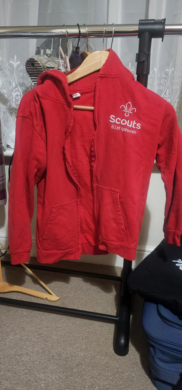 Zip Hoodie (Second hand) Age 12-13 to fit chest 34&quot;