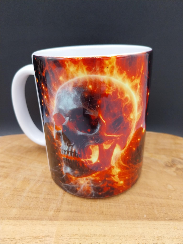 Mug  crâne en feu