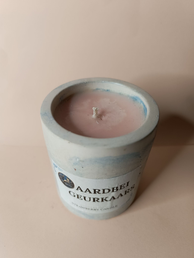 Strawberry Candle