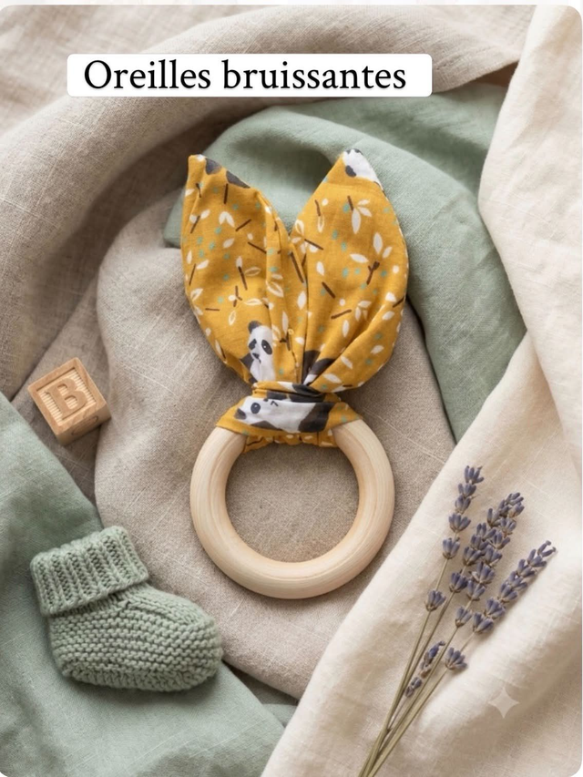 Hochet oreilles de lapin et bois, papier bruissant PANDA CURRY