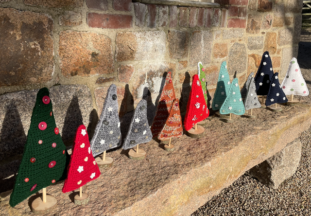 Christmas Tree (Medium)