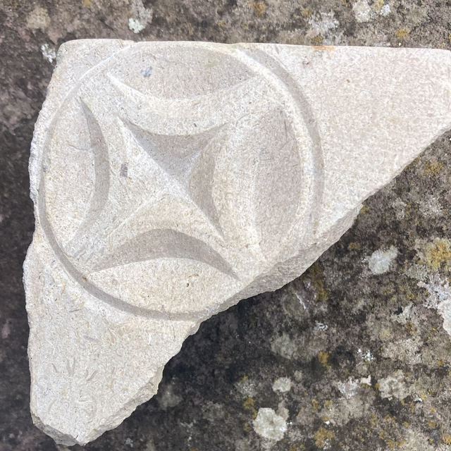 LOL7 Star in Circle, by Lottie O'Leary, 10 x 6 x 4cm, Portland stone