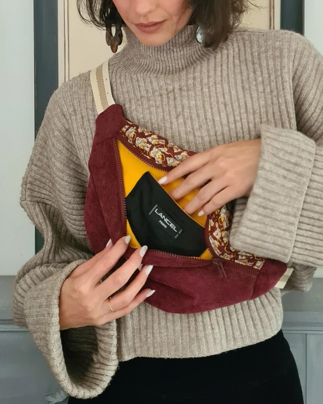 Banane "haute couture" en tissus upcyclés