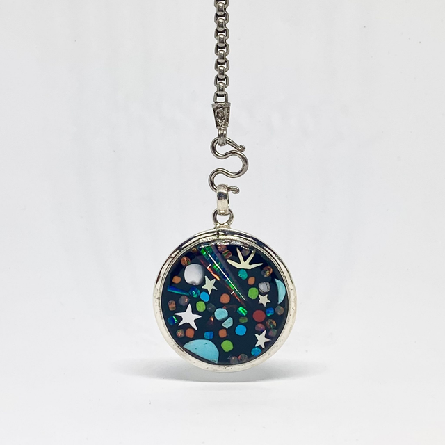 Le Pendentif Galaxy ATOLL argent massif et pierres naturelles 
